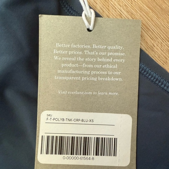 Everlane The Perform Tank Deep Aegean Blue Shelf Bra Cropped Size XS‎ Yoga NWT - Picture 2 of 3